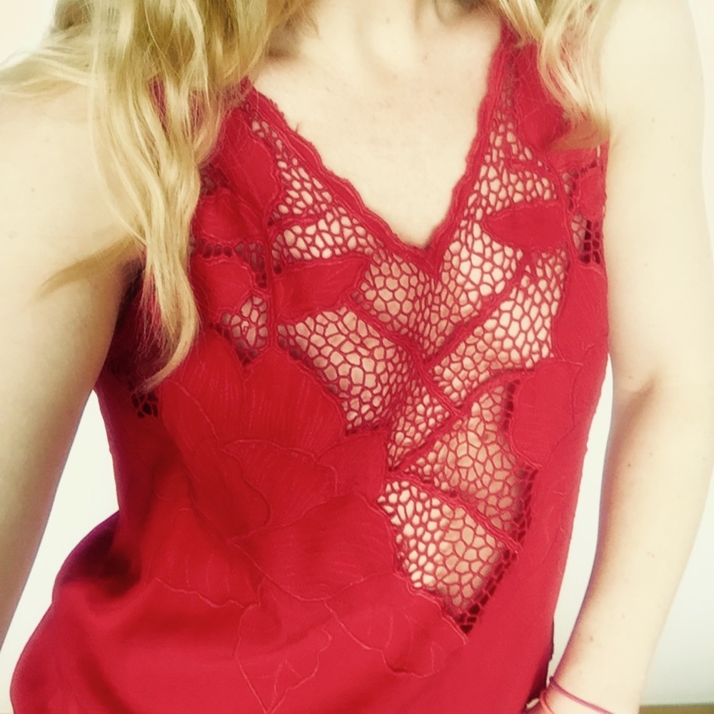 ✨Vintage Super Plunge Crochet Lace Sleeveless Top - Picture 3 of 8